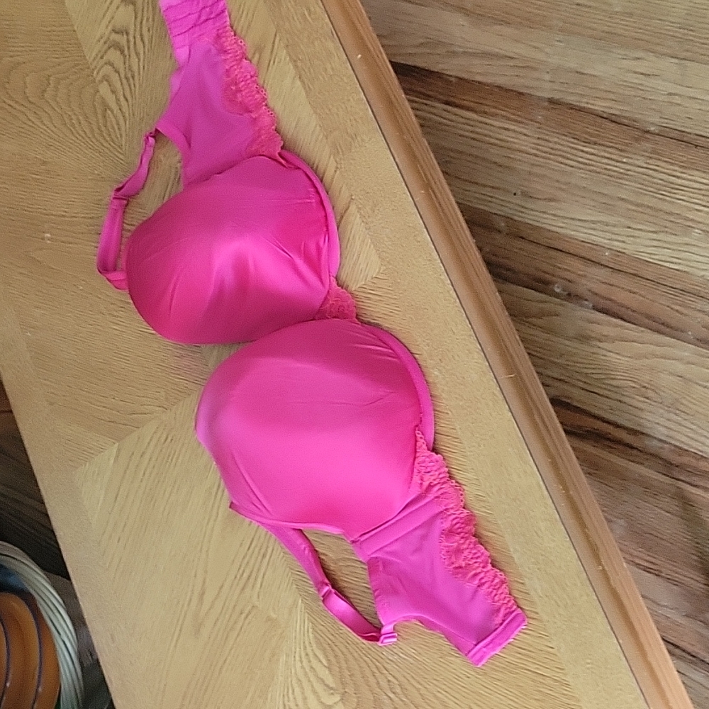 Pink lace 40H cacique bra